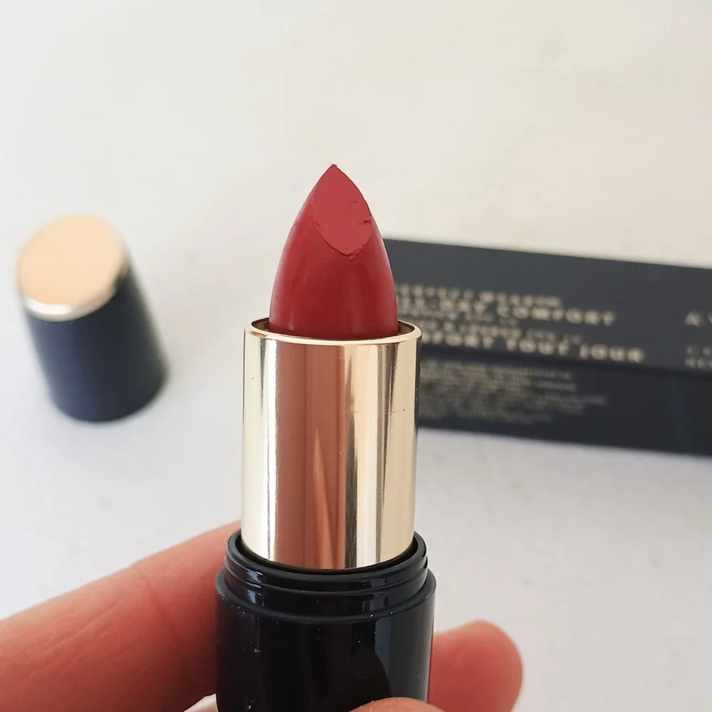 Avon nos 2002